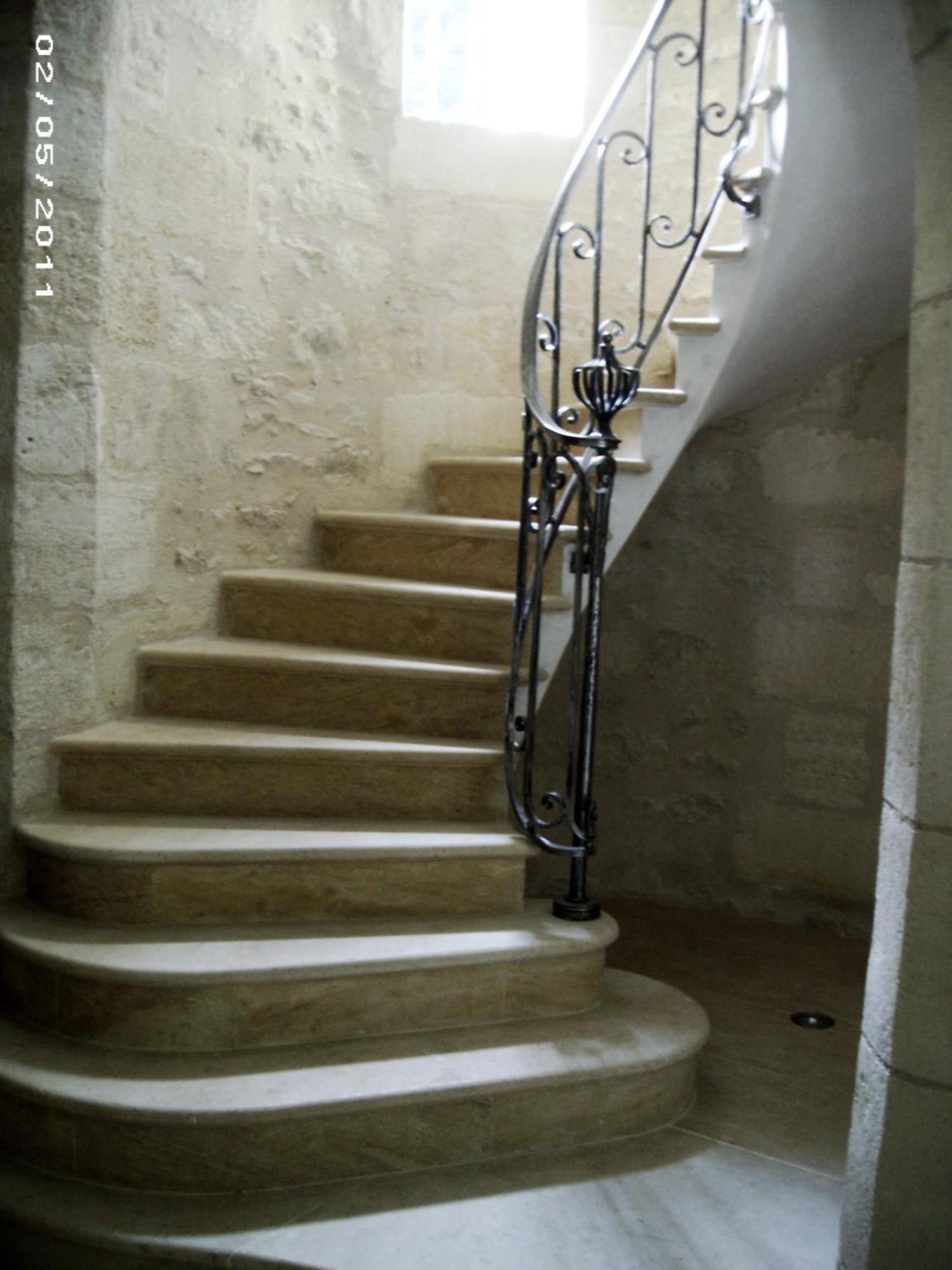 Chateau De Courtebotte Saint-Jean-de-Blaignac Bagian luar foto