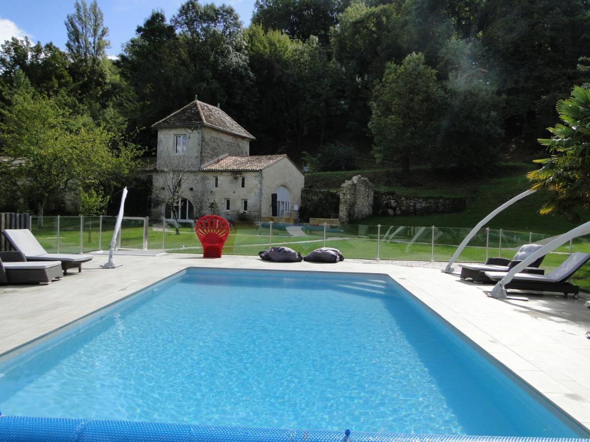Chateau De Courtebotte Saint-Jean-de-Blaignac Bagian luar foto