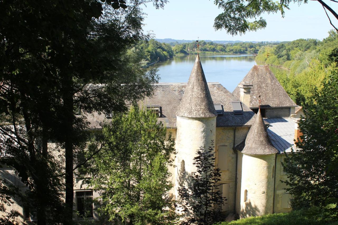 Chateau De Courtebotte Saint-Jean-de-Blaignac Bagian luar foto